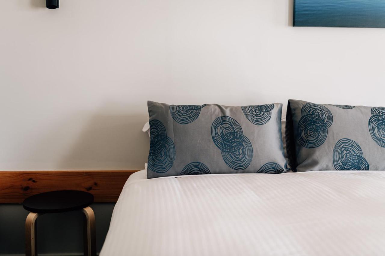 Port Albert Motel Екстериор снимка
